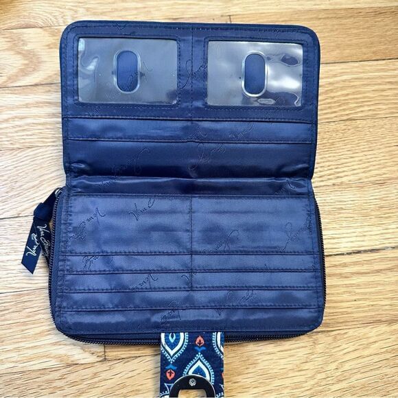 Vera Bradley wallet - Picture 5 of 5